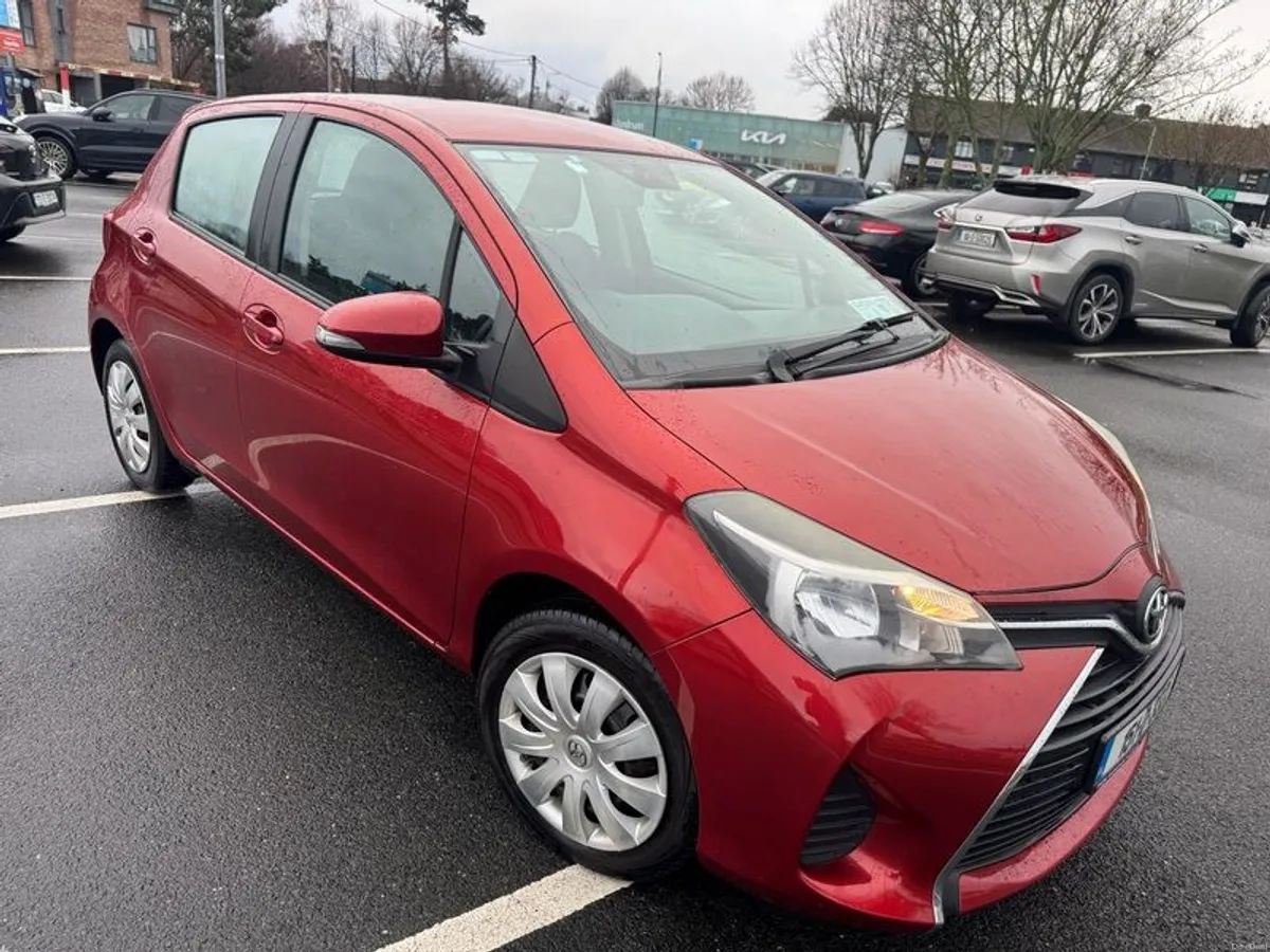 2015 Toyota Yaris - Image 4