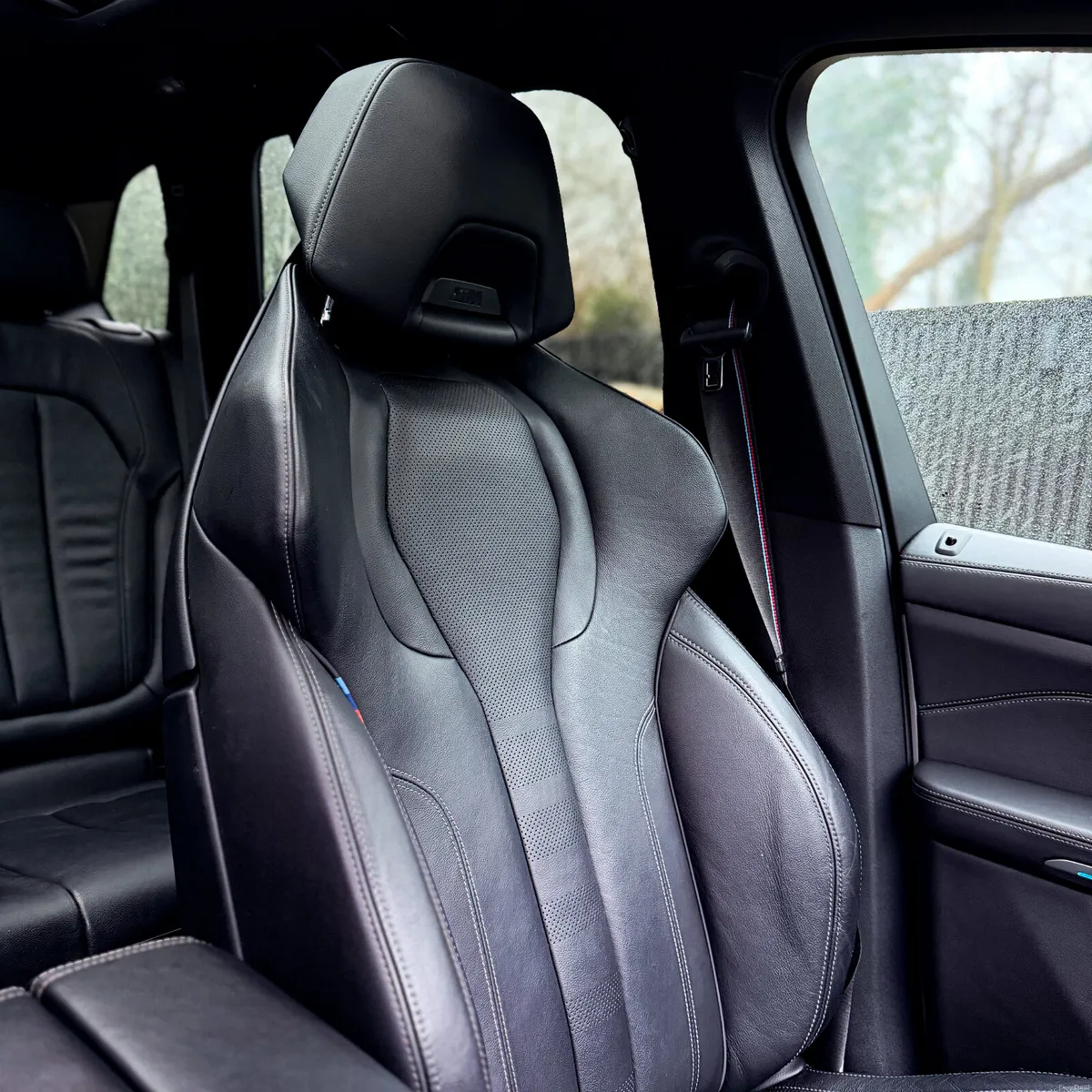 2020 (202) BMW X5 45E MSPORT PRO *X5M SEATING - Image 2