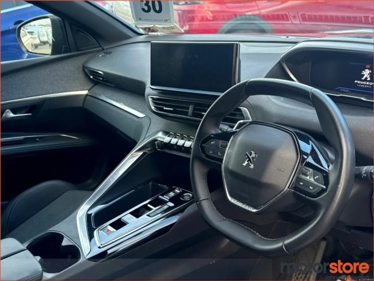 Peugeot 5008 1.5 BlueHDi 130bhp Allure Auto - Image 3