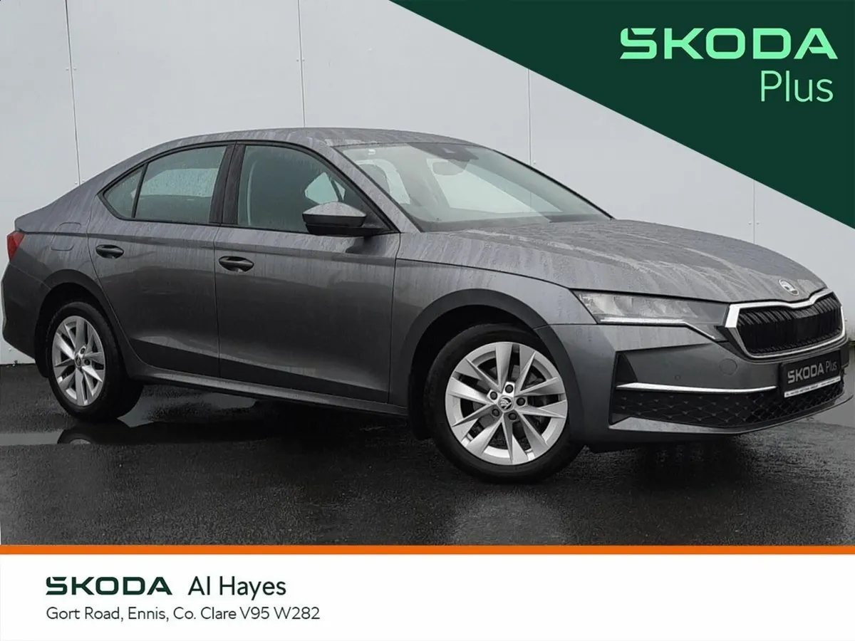 Skoda Octavia **LIKE NEW**VERY LOW MILEAGE**SEL 1. - Image 1