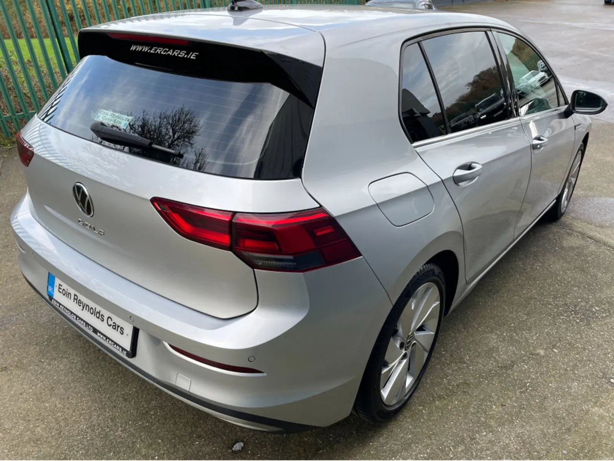 Volkswagen Golf STYLE 2.0 TDI  5DR LEATHER HIGH SP - Image 4