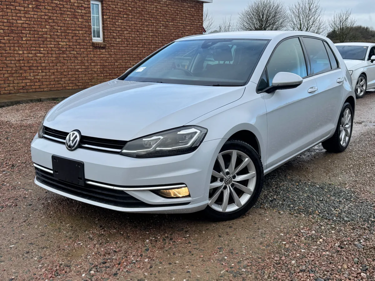 182 Volkswagen Golf Comfortline 1.2 DSG - Image 2