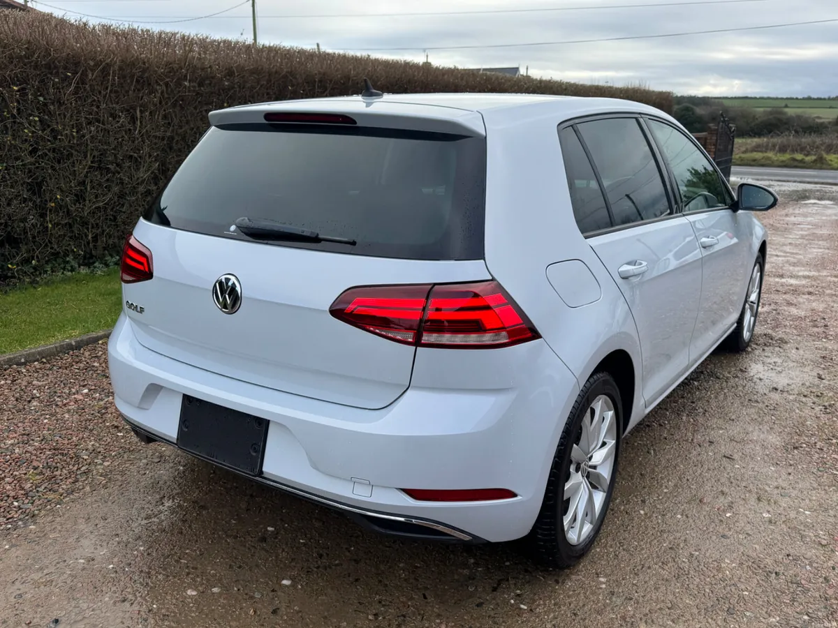 182 Volkswagen Golf Comfortline 1.2 DSG - Image 4