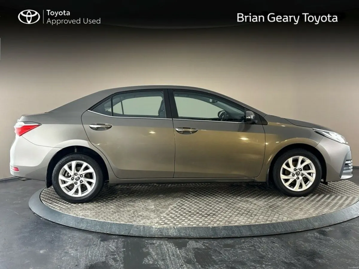 Toyota Corolla 1.33 LUNA - Image 3