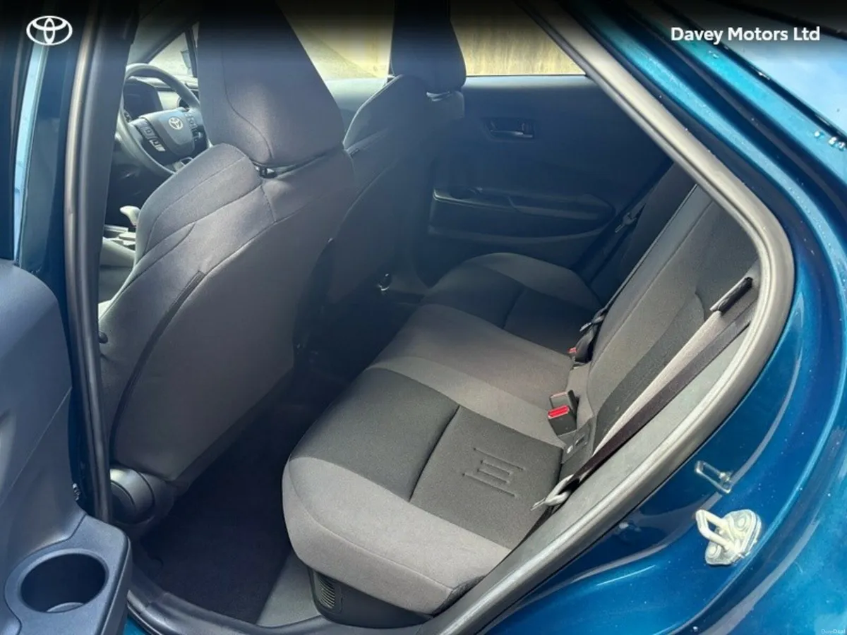Toyota C-HR HYBRID SPORT 4DR AUTO - Image 6