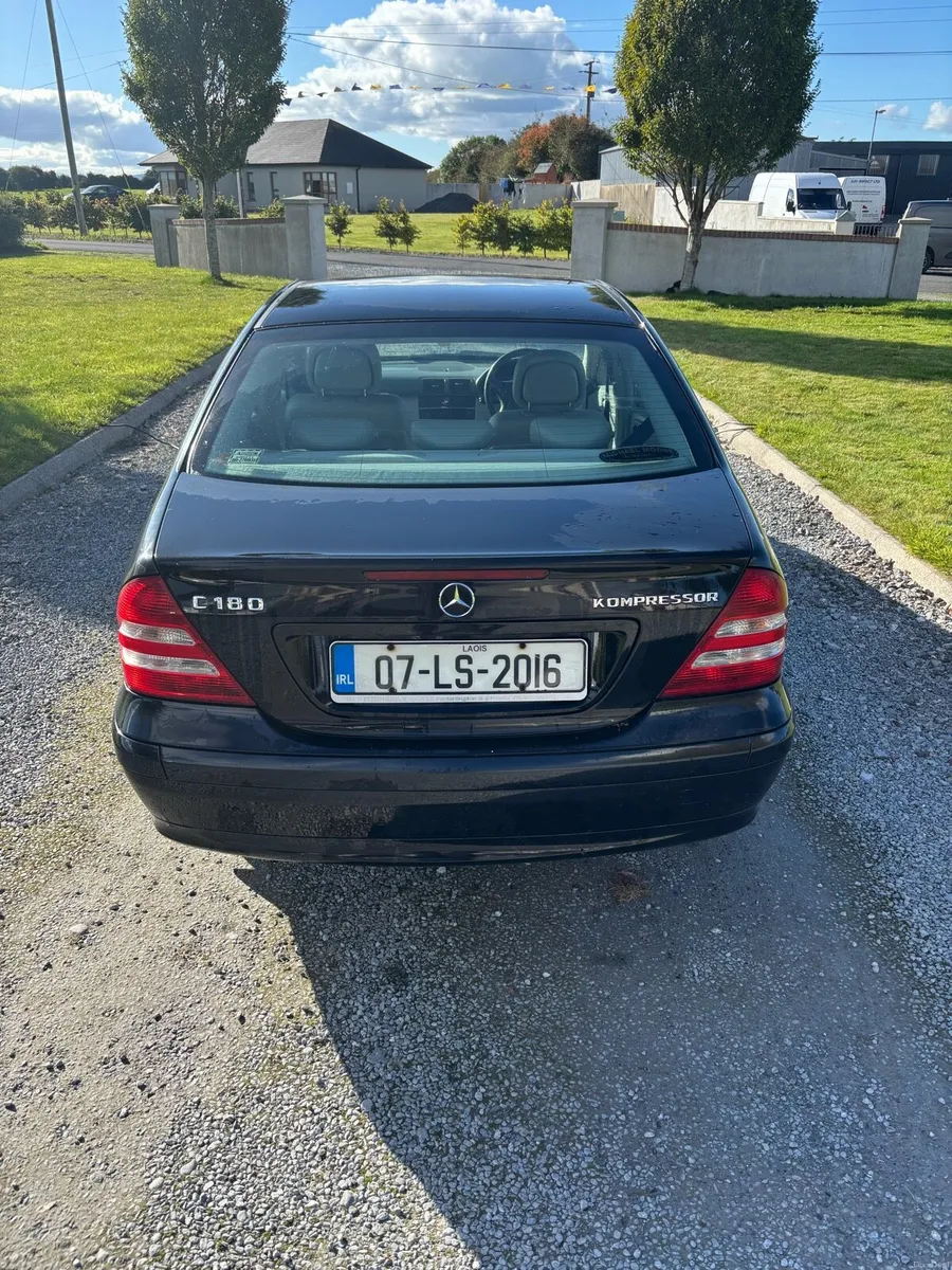 Mercedes C180 - Image 2