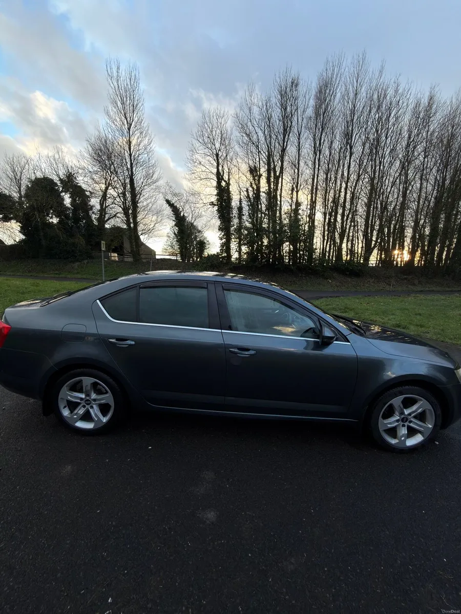 152 Skoda Octavia Elegance (NCT 07/27) - Image 3