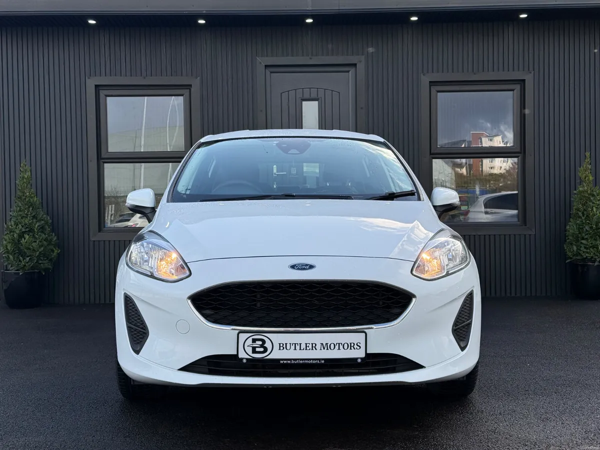 2018  Ford Fiesta 1.1P Titanium 5dr - Image 4