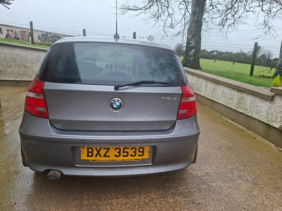 BMW 1-Series 2011 - Image 1