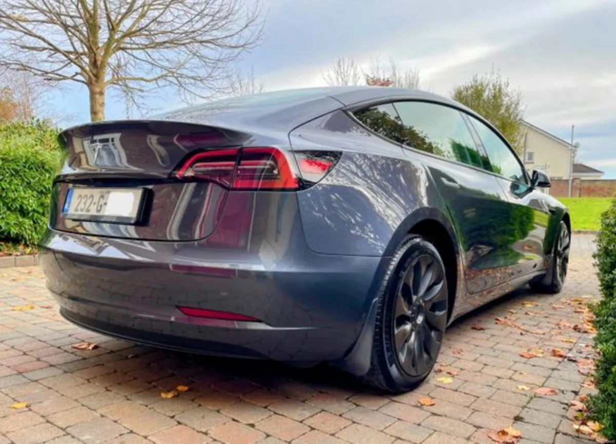 Tesla Model 3 LR RWD - Image 2