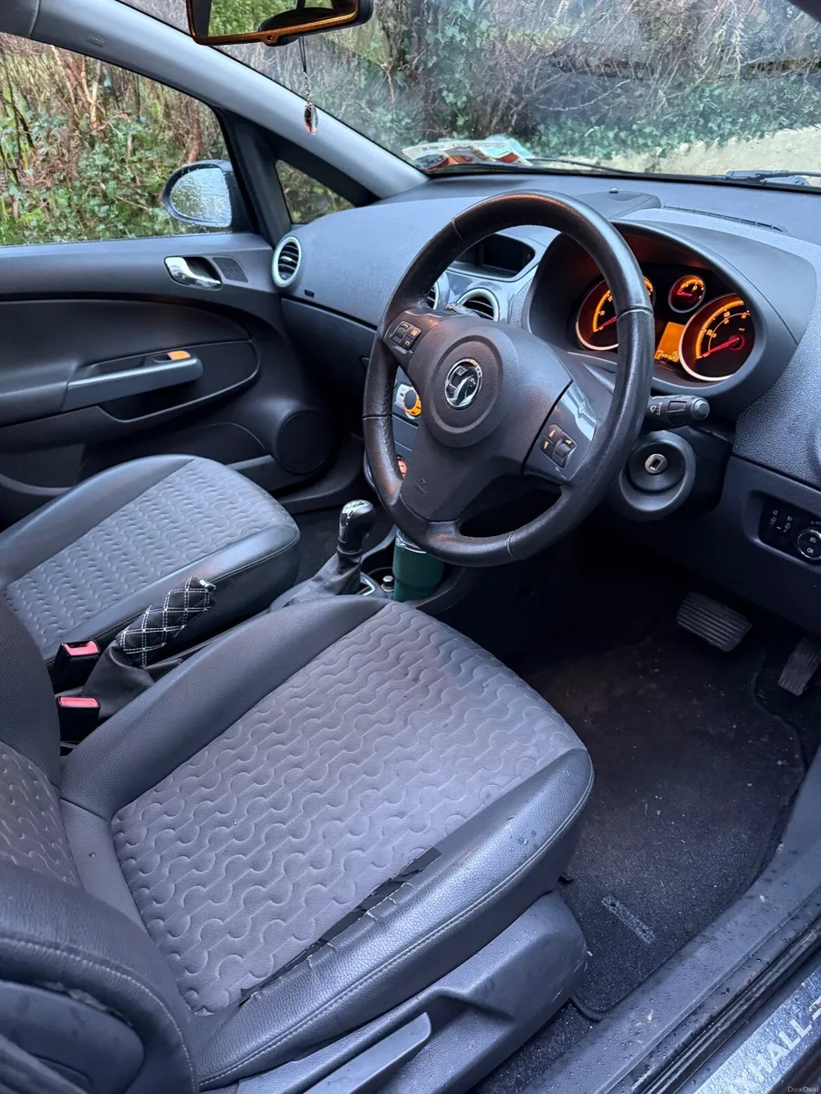 Vauxhall Corsa 2012 - Image 4
