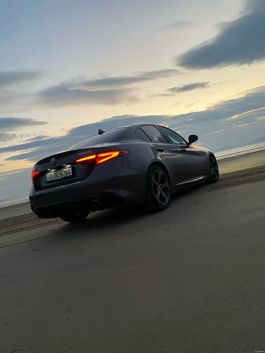 Alfa Romeo giulia 2.2 jtdm speciale - Image 2