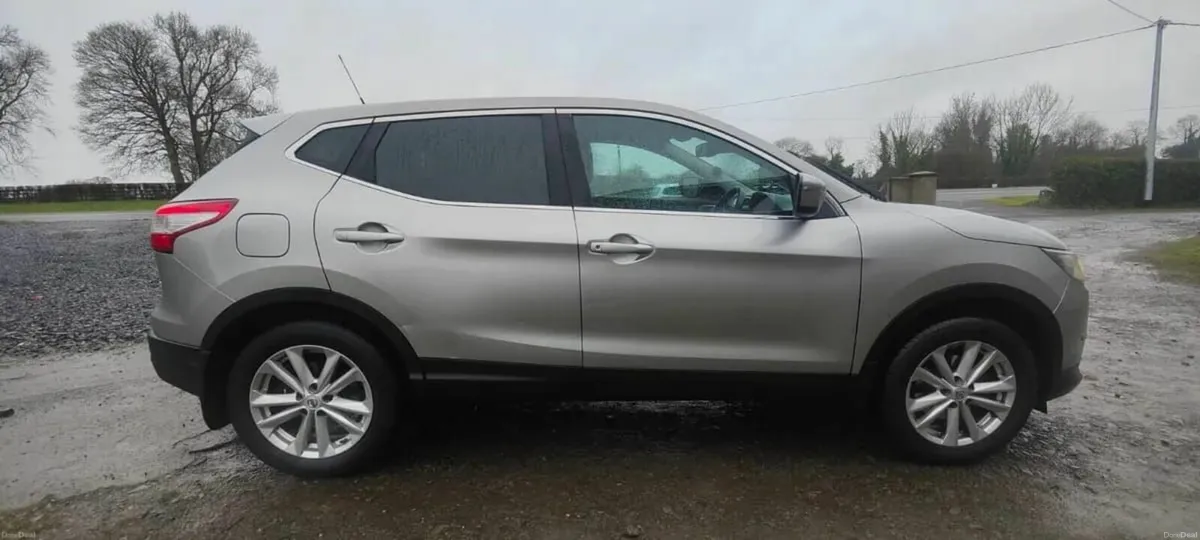 Nissan Qashqai Diesel (NCT TESTED AND TAXED)!!! - Image 3