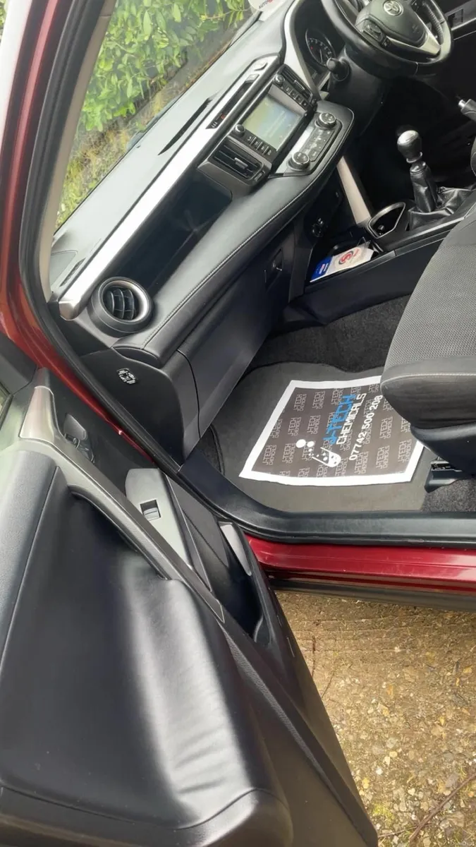 Toyota RAV4 2016 - Image 3