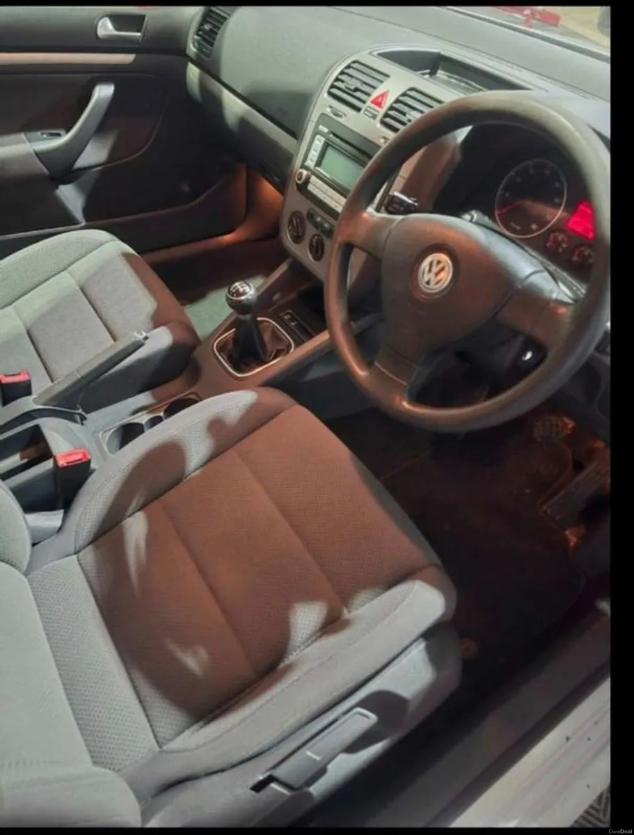 2007 Volkswagen Golf - Image 4