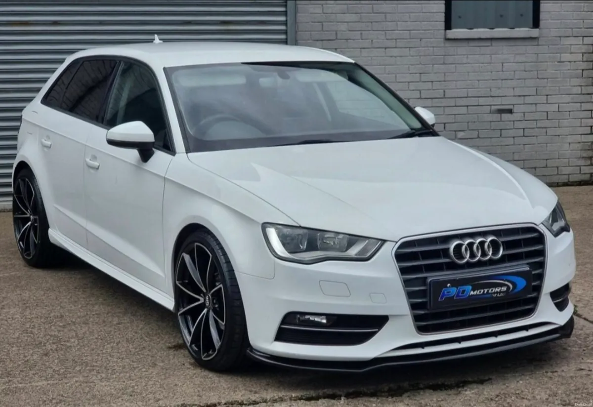 AUDI A3 1.6TDI ULTRA, BLACK EDITION STYLING