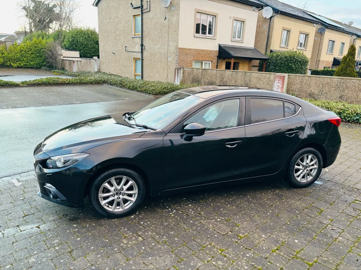 2017 MAZDA 3 1.5D EXECUTIVE SE BARGAIN BUY - Image 3