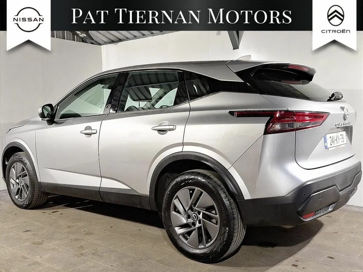 Nissan Qashqai 1.3 PET MILD HYBRID SV - Image 2