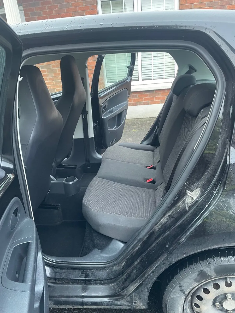 Volkswagen up! 2019 - Image 4