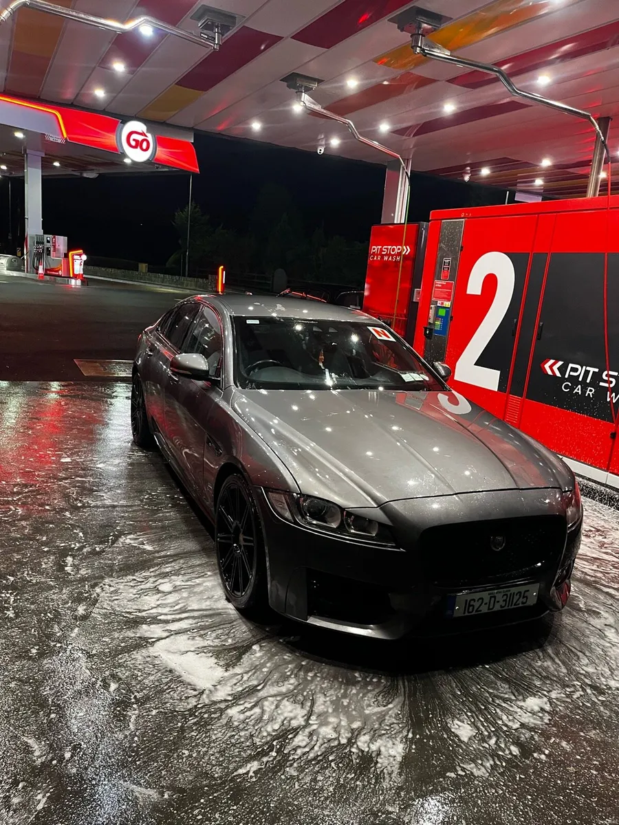 Jaguar XF R-sport 2.0 2016 automatic - Image 1