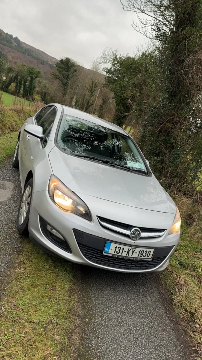 2013 vauxhall astra - Image 2