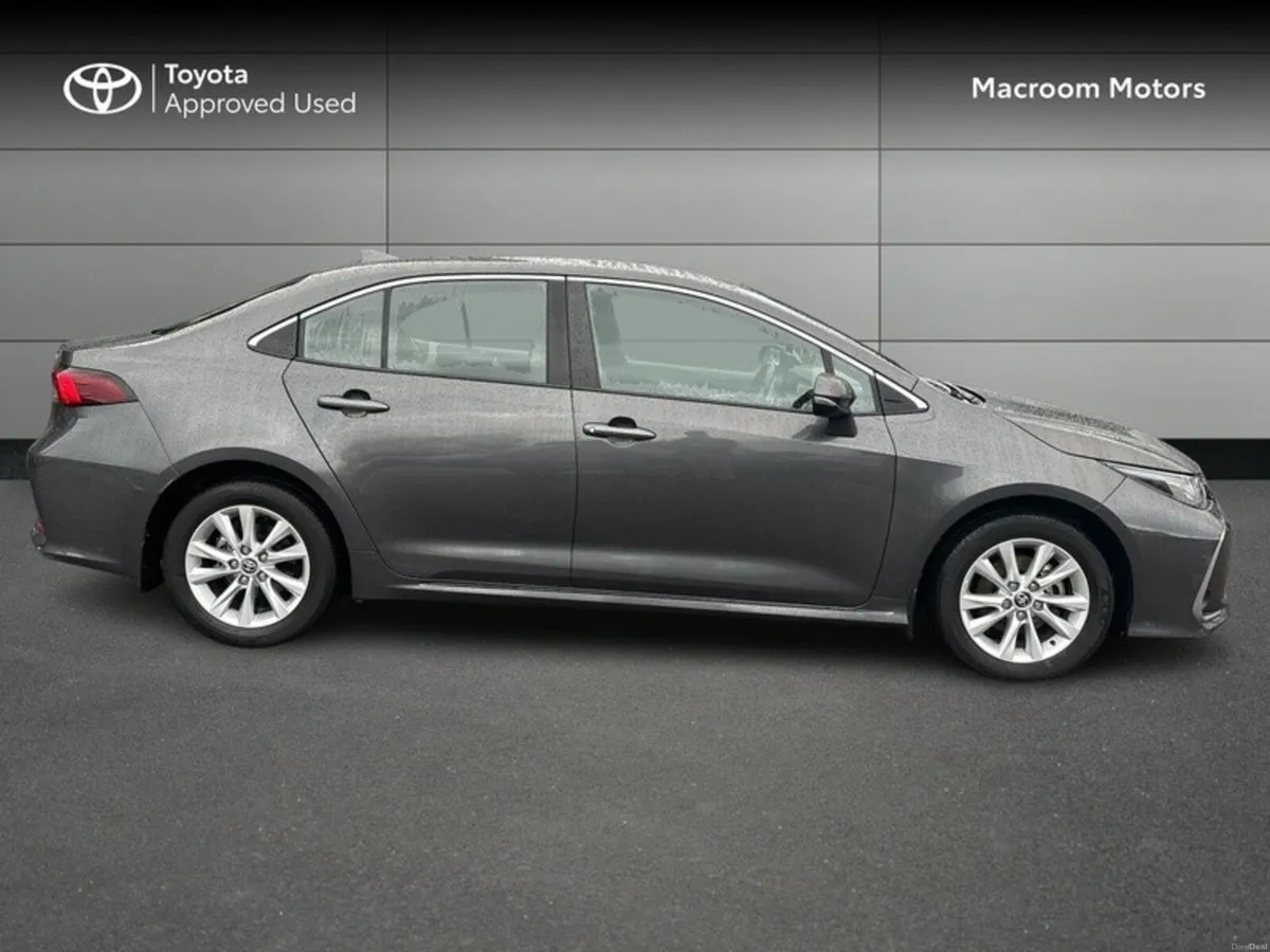 Toyota Corolla LUNA SALOON 4DR AUTO - Image 3