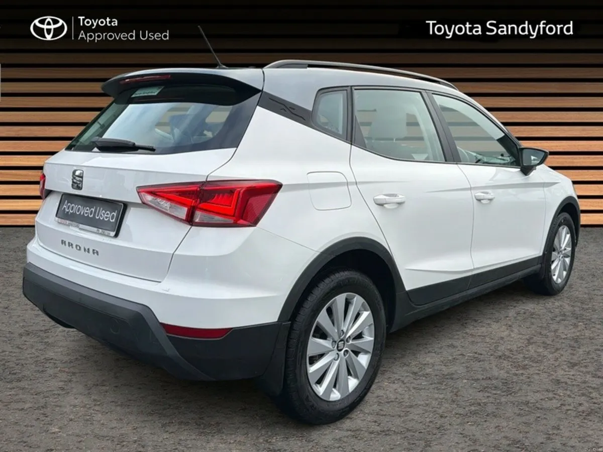 SEAT Arona 1.0 TSI SE // 1 OWNER // APPLE CARPLAY/ - Image 2