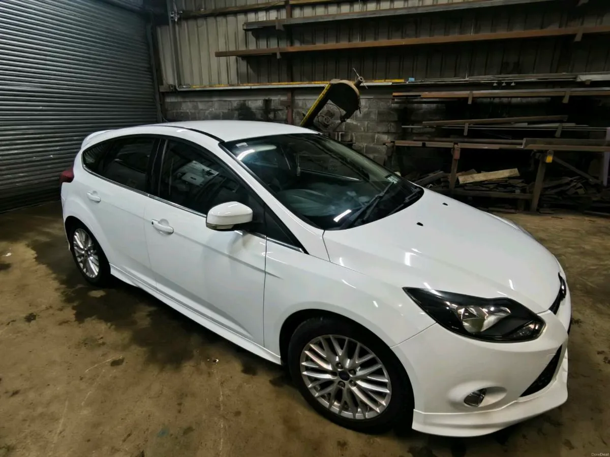 Ford focus 1L Ecoboost Zetec 33,404 KMS NEW ENGINE - Image 1