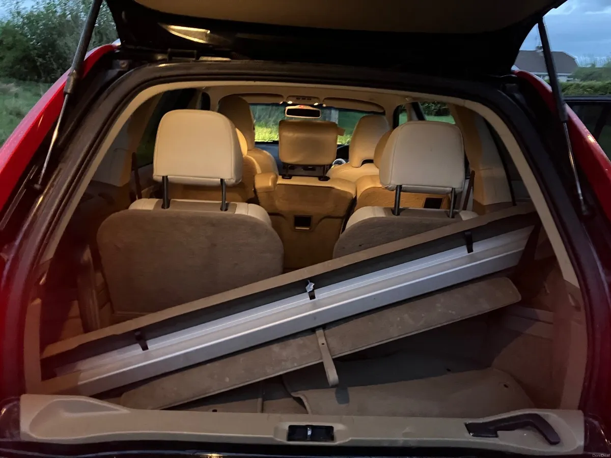 Volvo XC90 2014 - Image 2