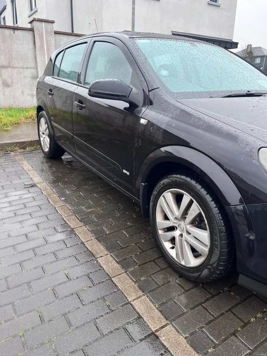 Opel Astra 2007 - Image 2