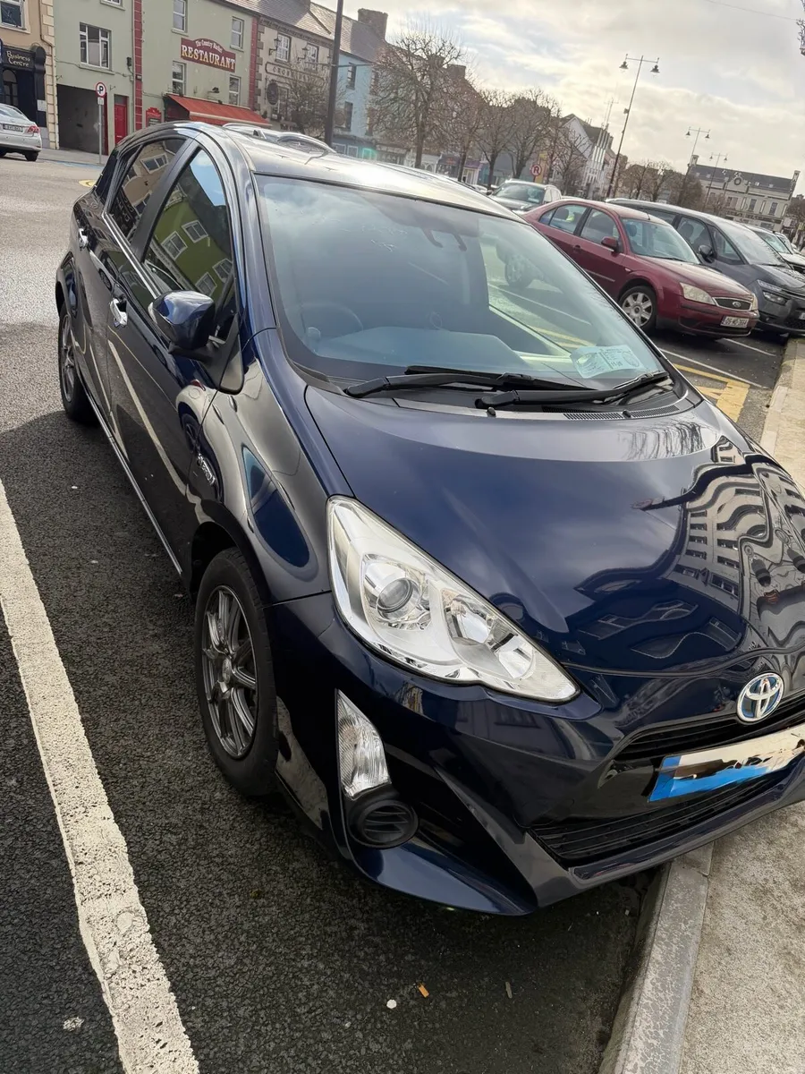 Toyota aqua 2016 Automatic 1.5L petrol hybrid - Image 1