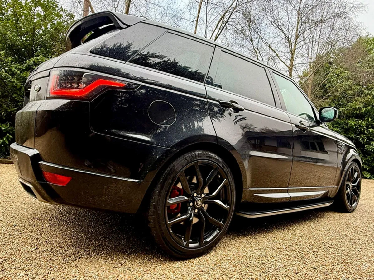 Land Rover Range Rover Sport P400 HSE DYNAMIC BLAC - Image 4