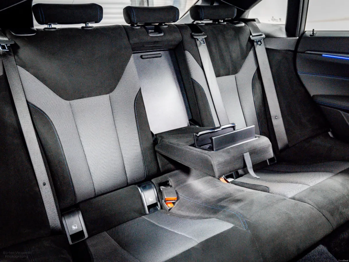 BMW i4 i4 eDrive40 M Sport 83.9kWh 340HP - Image 4