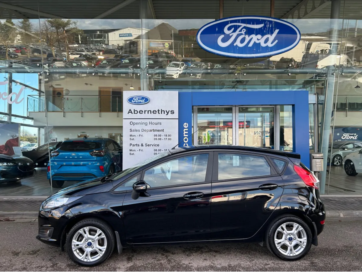 Ford Fiesta ZETEC 1.25 60PS M5 5DR MCA 4DR - Image 1