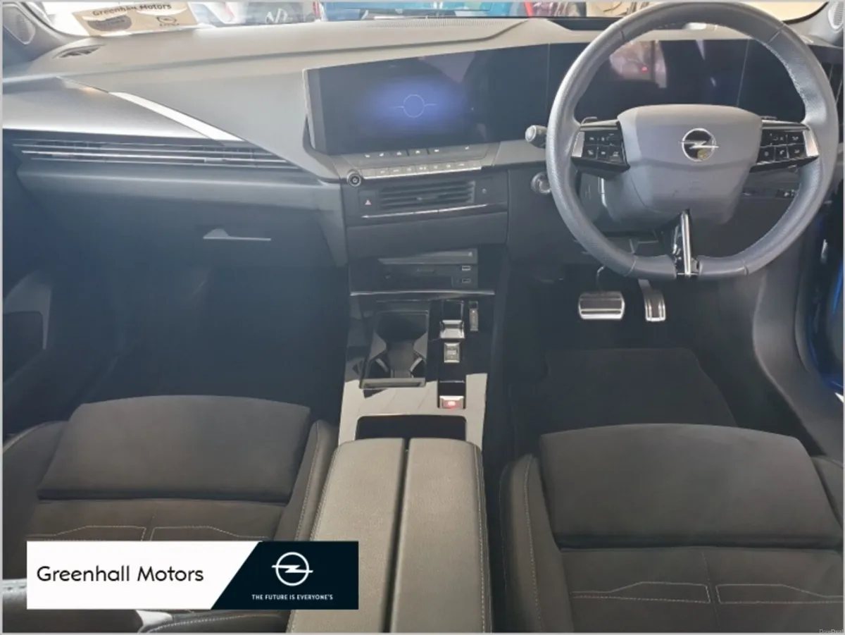 Opel Astra GS 1.2 PETROL 130PS - Image 2