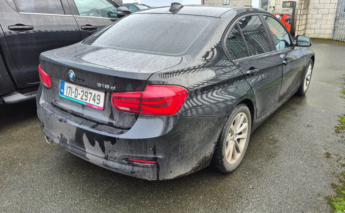 2017 BMW 318d Automatic Leather - Image 4