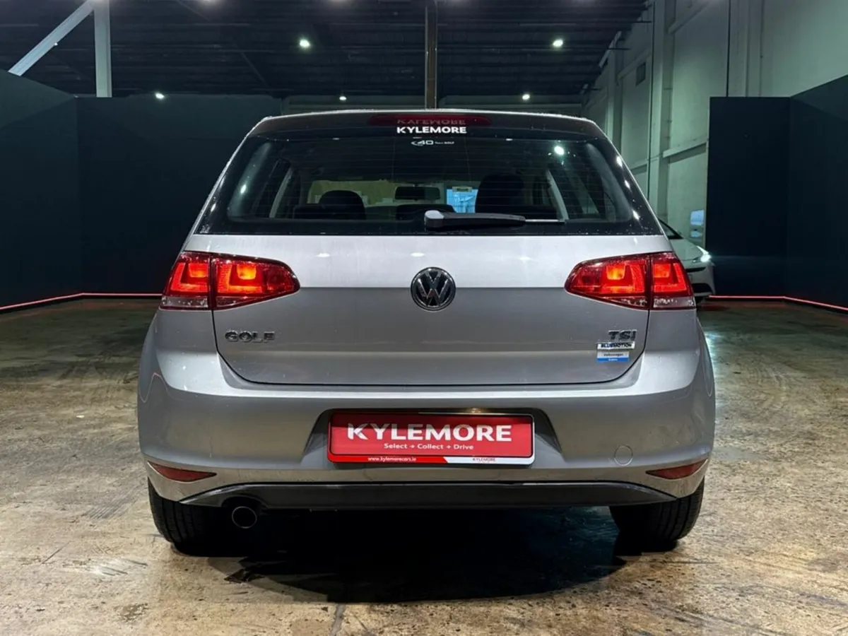 Volkswagen Golf AUTOMATIC 1.2L TSI - A/C HEATING C - Image 4
