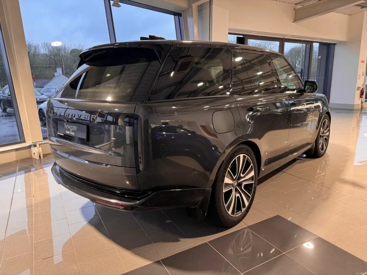 Land Rover Range Rover AUTOBIOGRAPHY - Image 4