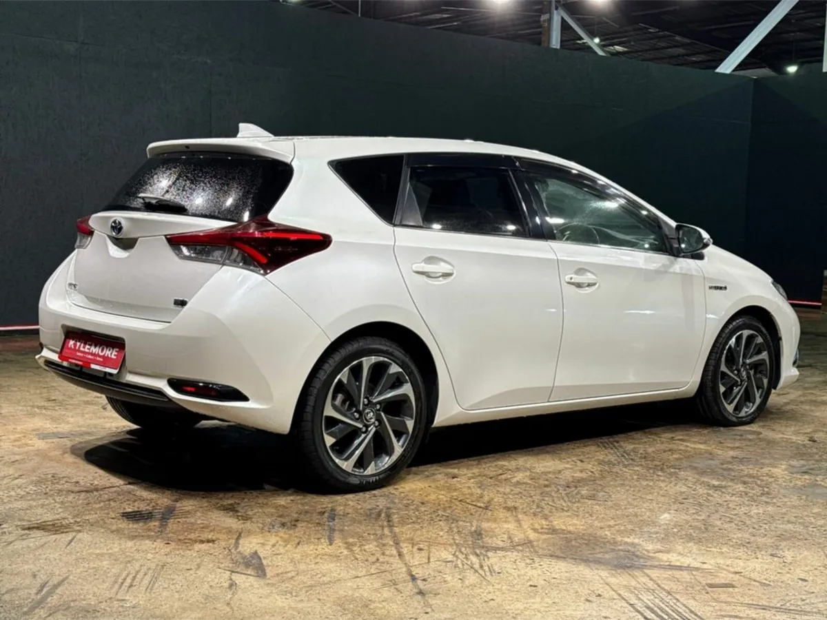 Toyota Auris HYBRID 1.8L AUTOMATIC - DIAMOND CUT F - Image 4