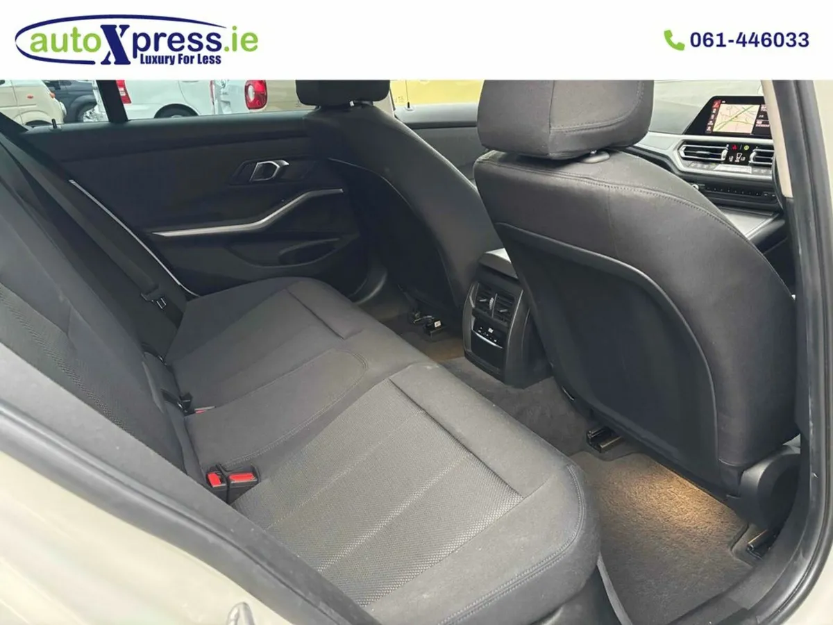 BMW 3-Series XDRIVE 4WD - Image 4