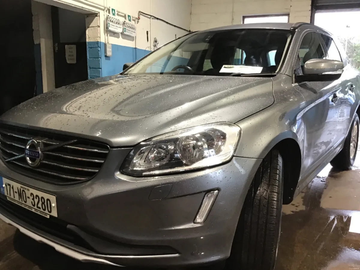 Volvo XC60 AaAUTOMATIC. 2.0 D4 SE NAV 190BHP - Image 1