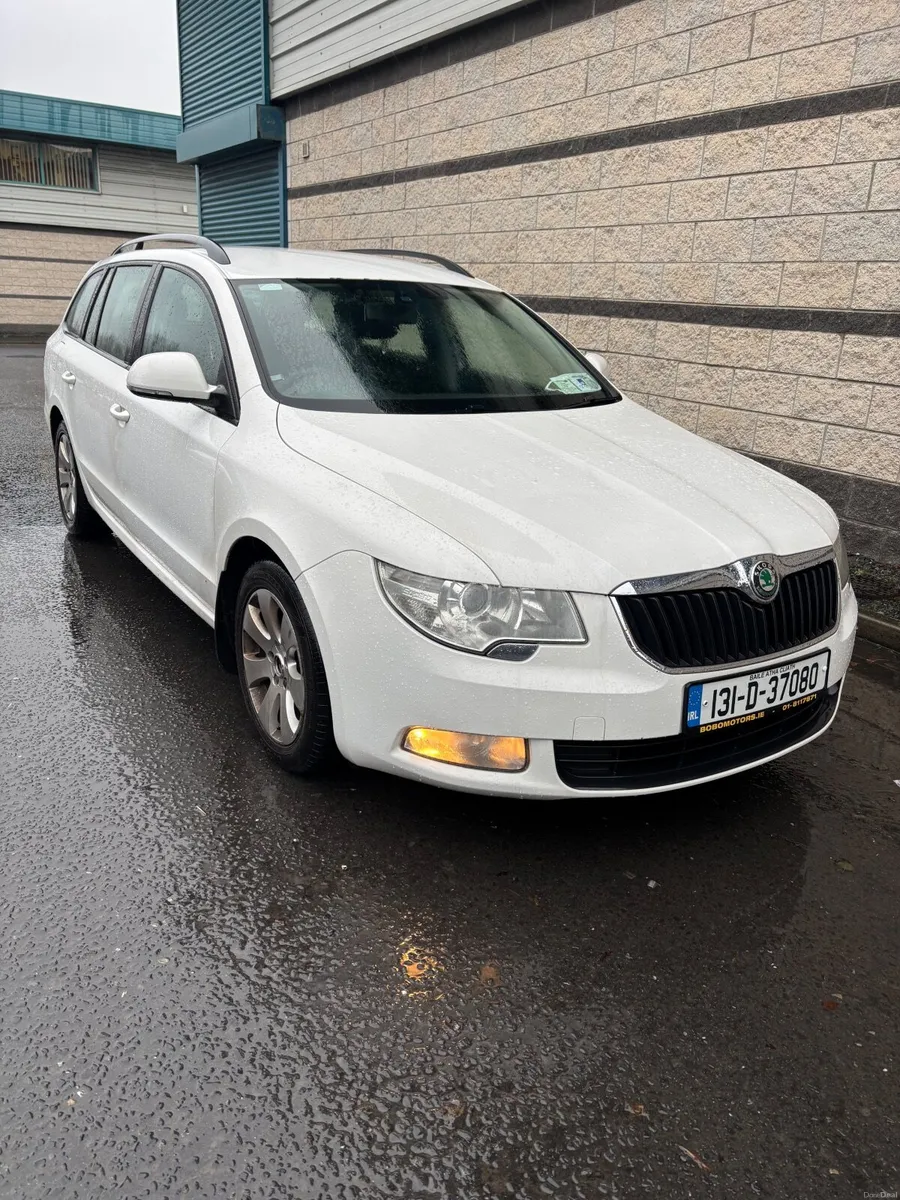 Skoda Superb 2013 - Image 1