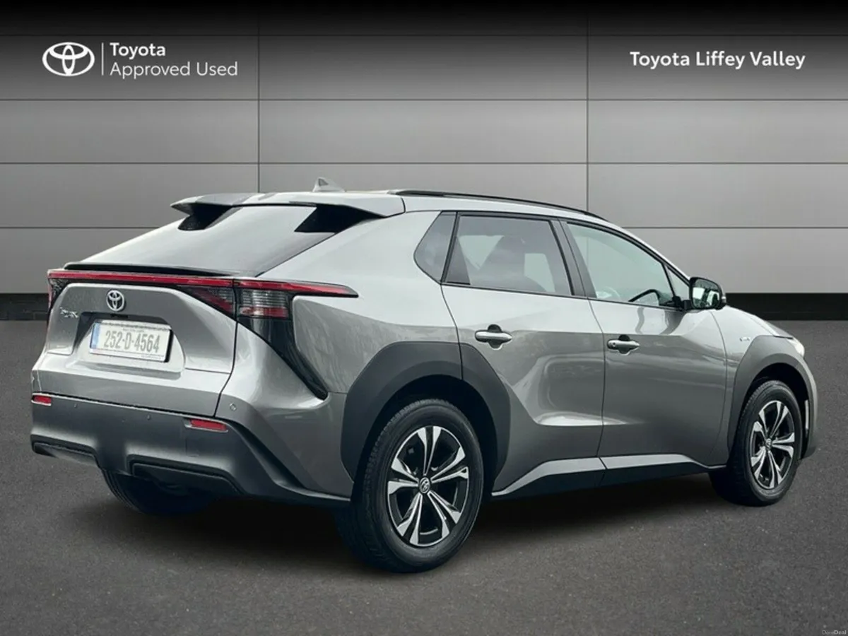 Toyota bZ4X BZ4X SPORT FWD - Image 2