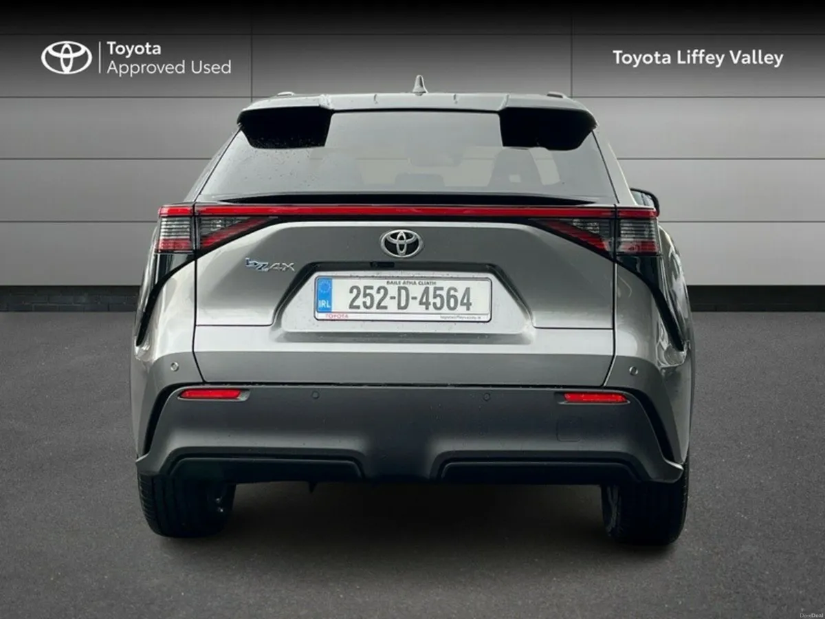 Toyota bZ4X BZ4X SPORT FWD - Image 4