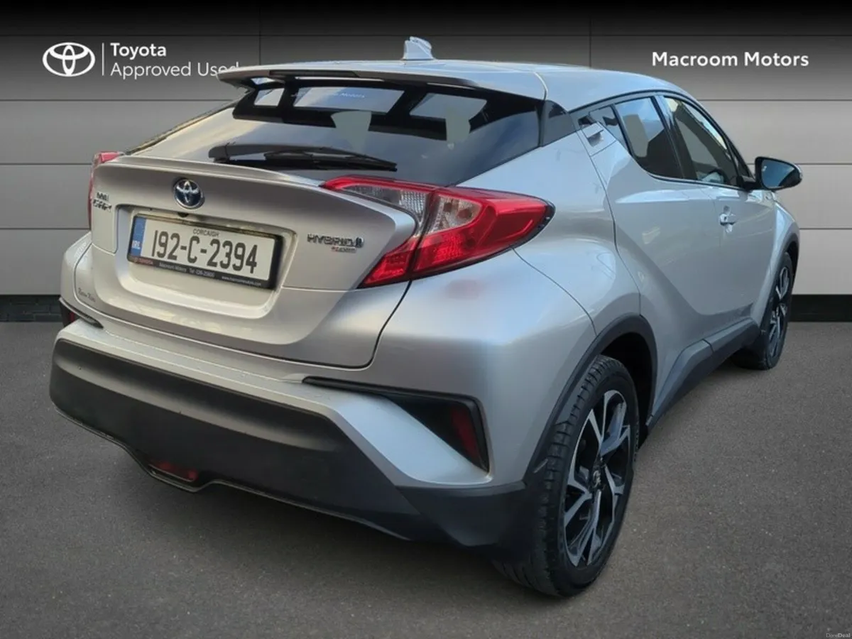 Toyota C-HR 1.8 - Image 2