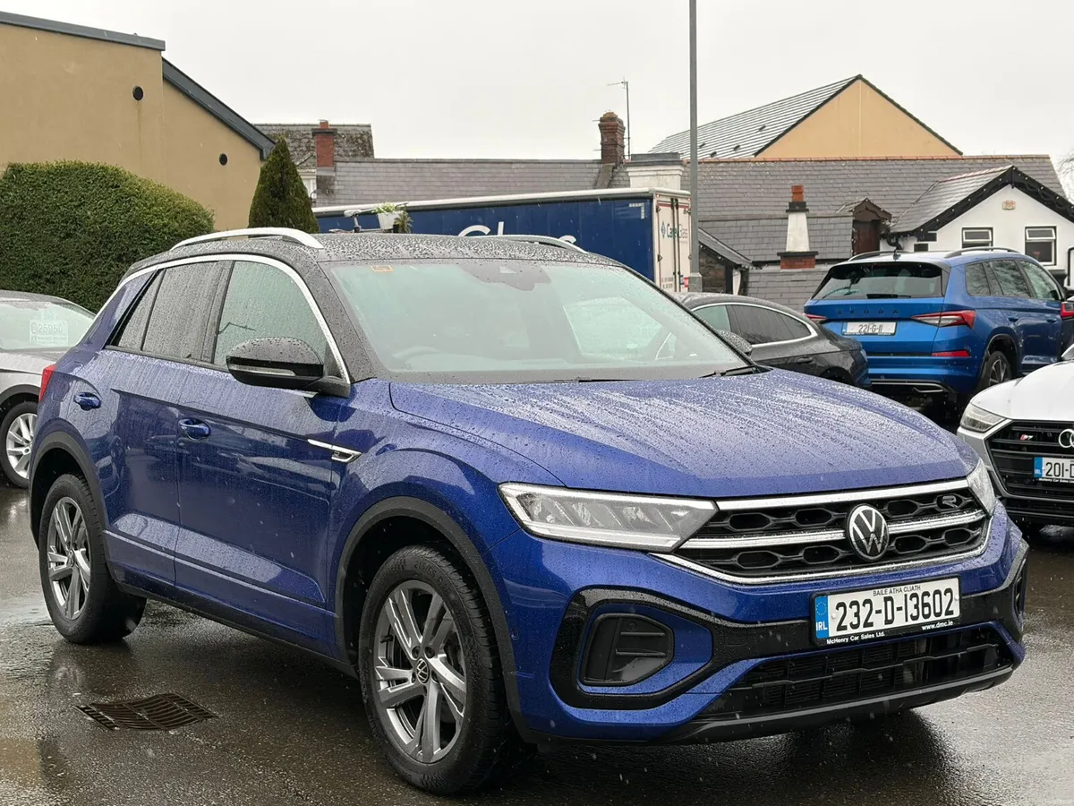 232 Volkswagen T-Roc R-Line Auto 1.5TSI - Image 3