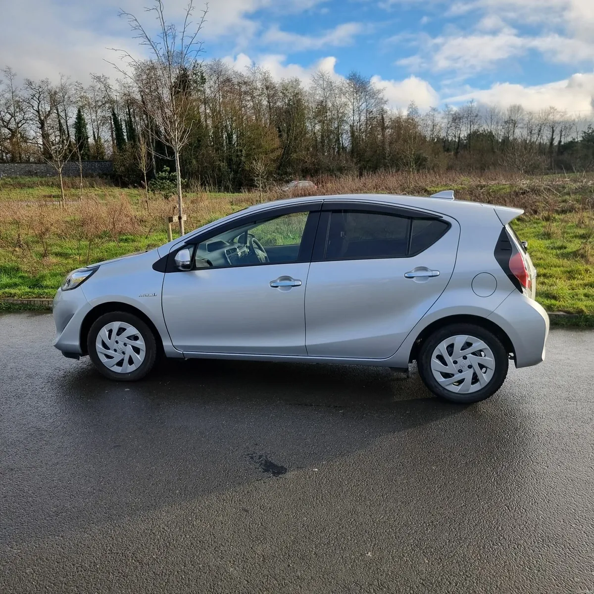 Toyota Aqua 2019 Hybrid Automatic - Image 2