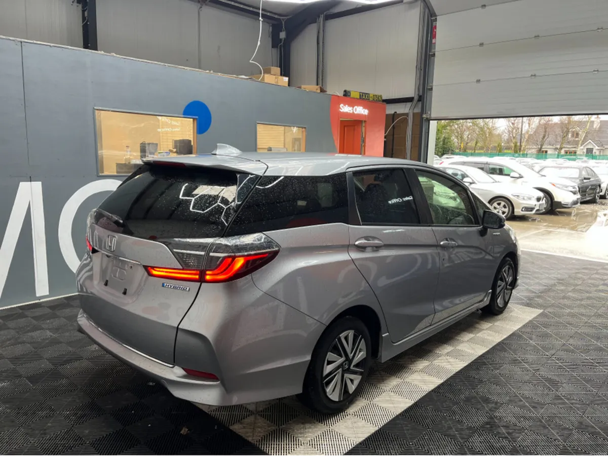 Honda Shuttle 2020 HONDA SHUTTLE HV SENSING 1.5 AU - Image 2