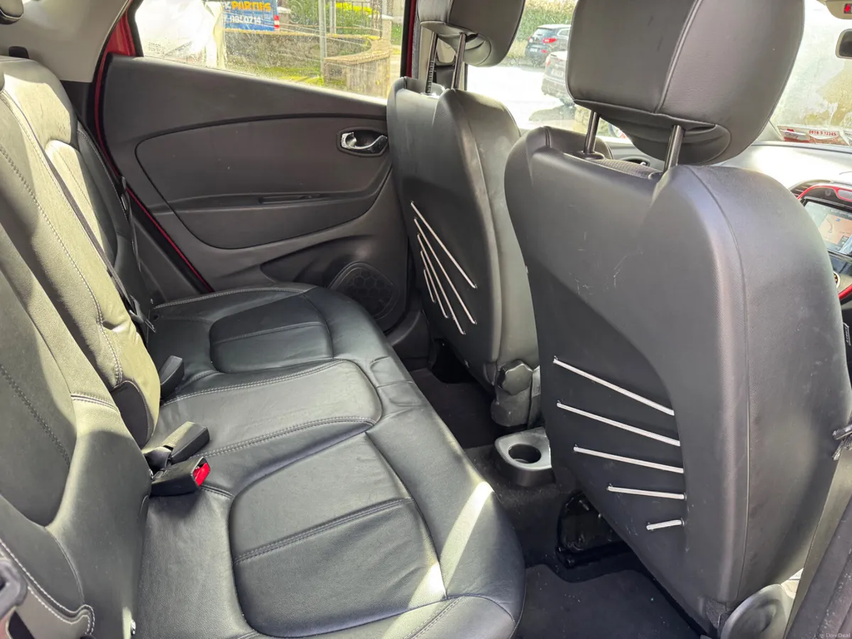 Renault Captur Very high spec - Image 3