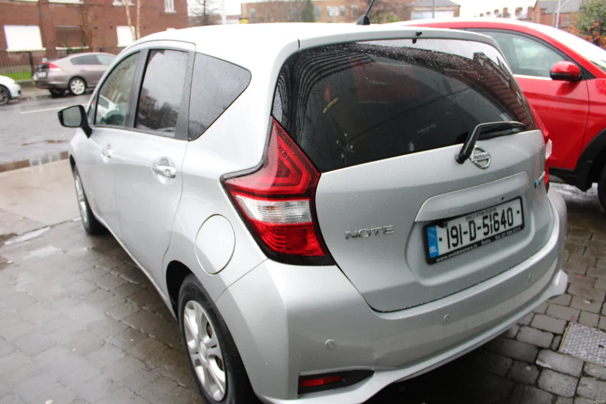 Nissan Note 1.2 AUTOMATIC 2019 - Image 3